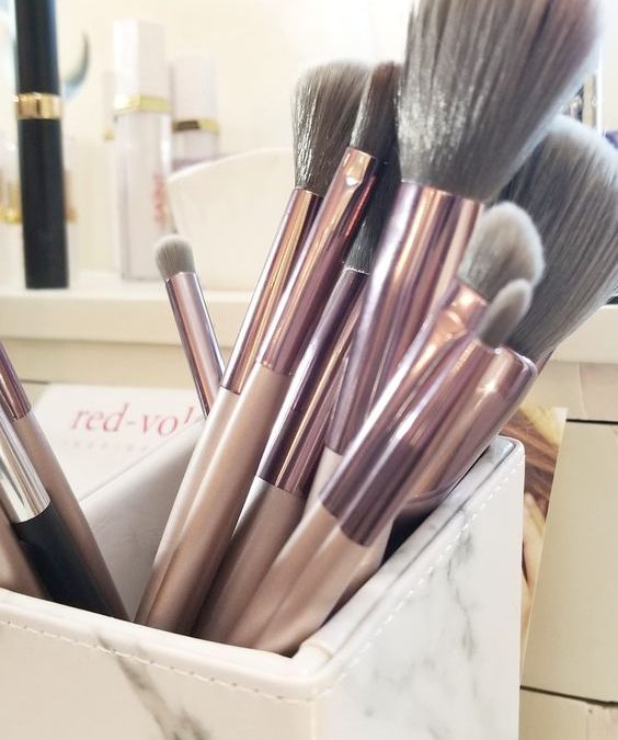 How to Clean Your Makeup Brushes